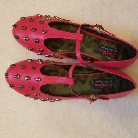 Sold Out - Picture 3 of 6